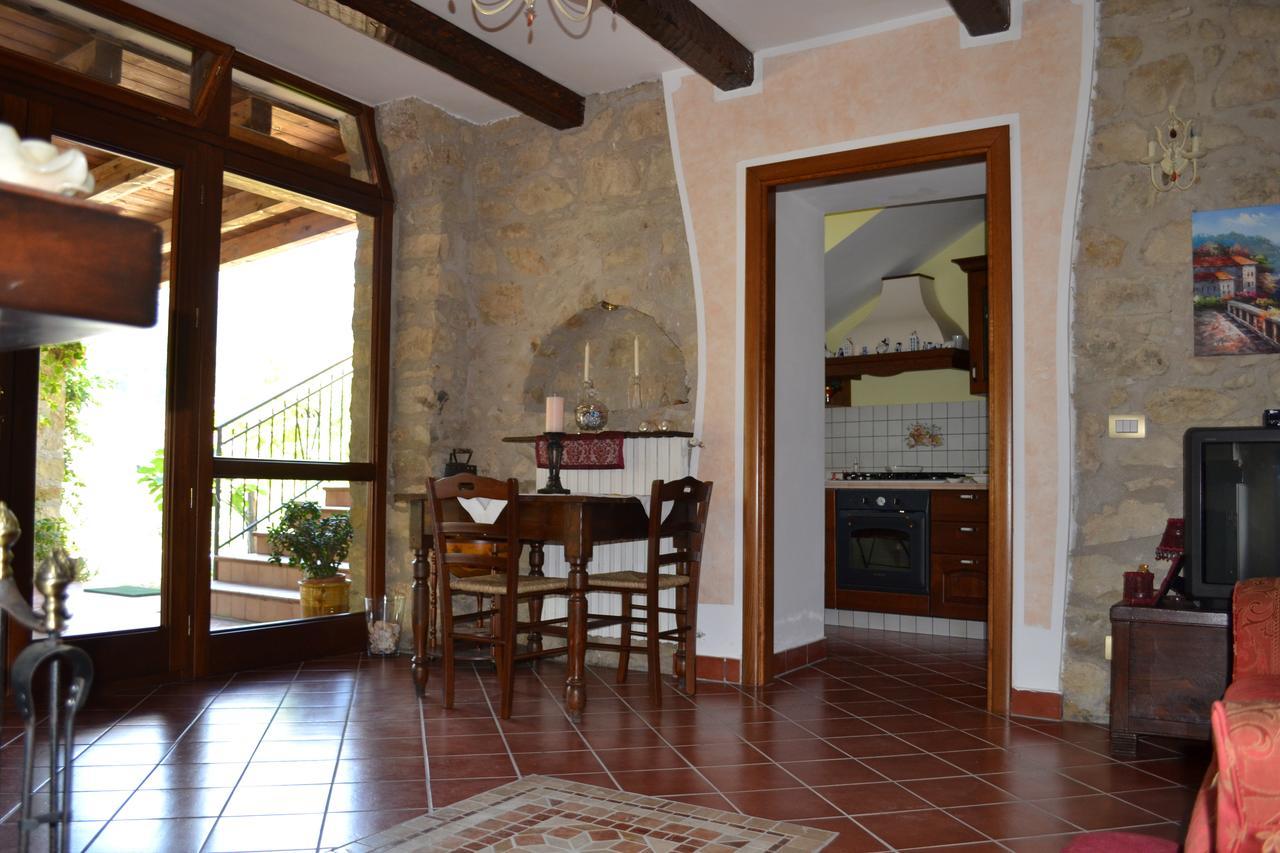 La Casa Di Lidia Cardile Exterior foto