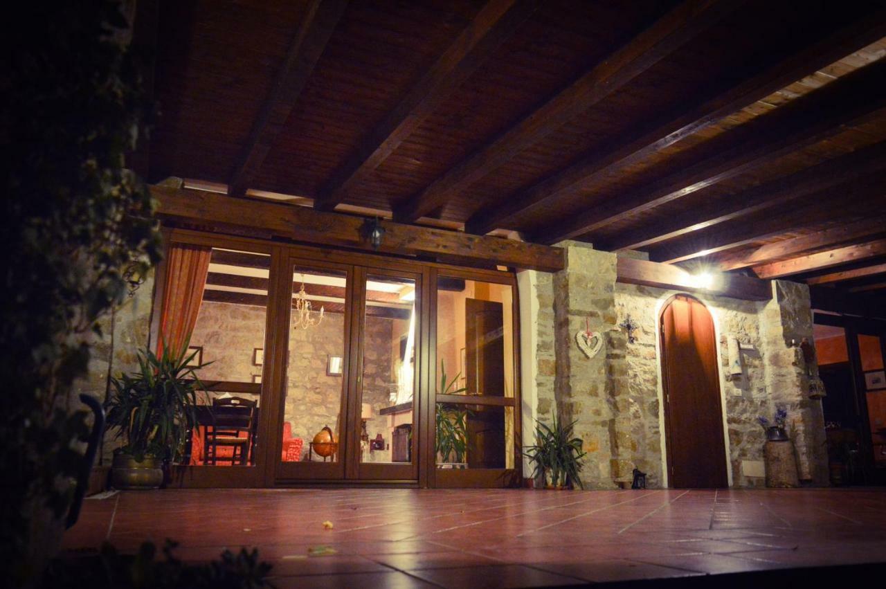La Casa Di Lidia Cardile Exterior foto